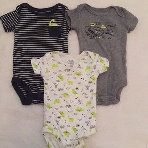 Newborn short sleeve onesies